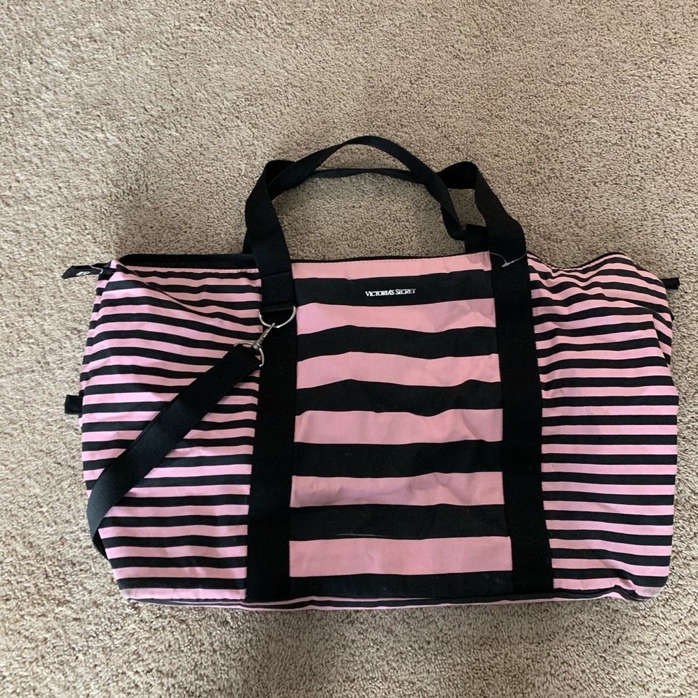 Victoria’s Secret Weekender tote bag